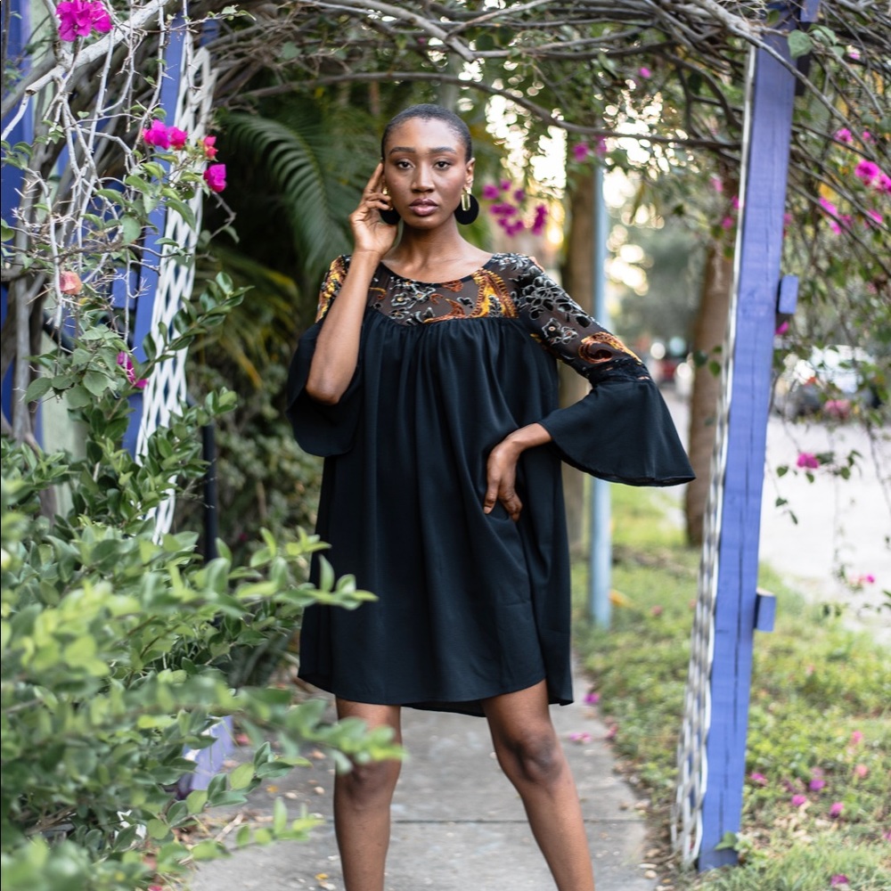New! 🖤 Aura’s Little Black Party Dress
